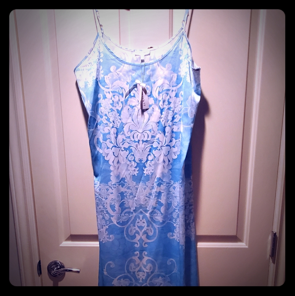 Long Chemise - Picture 1 of 1